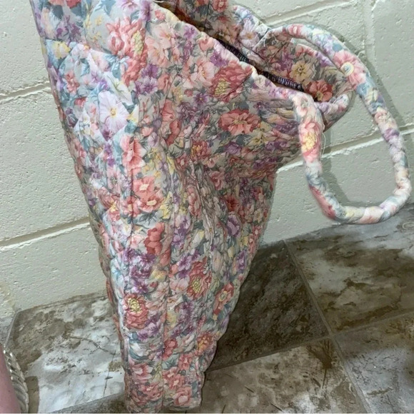 Women’s Vintage Grandma  Cottagecore Floral Print Handmade Hand-Knit Tote Bag - Picture 10 of 12